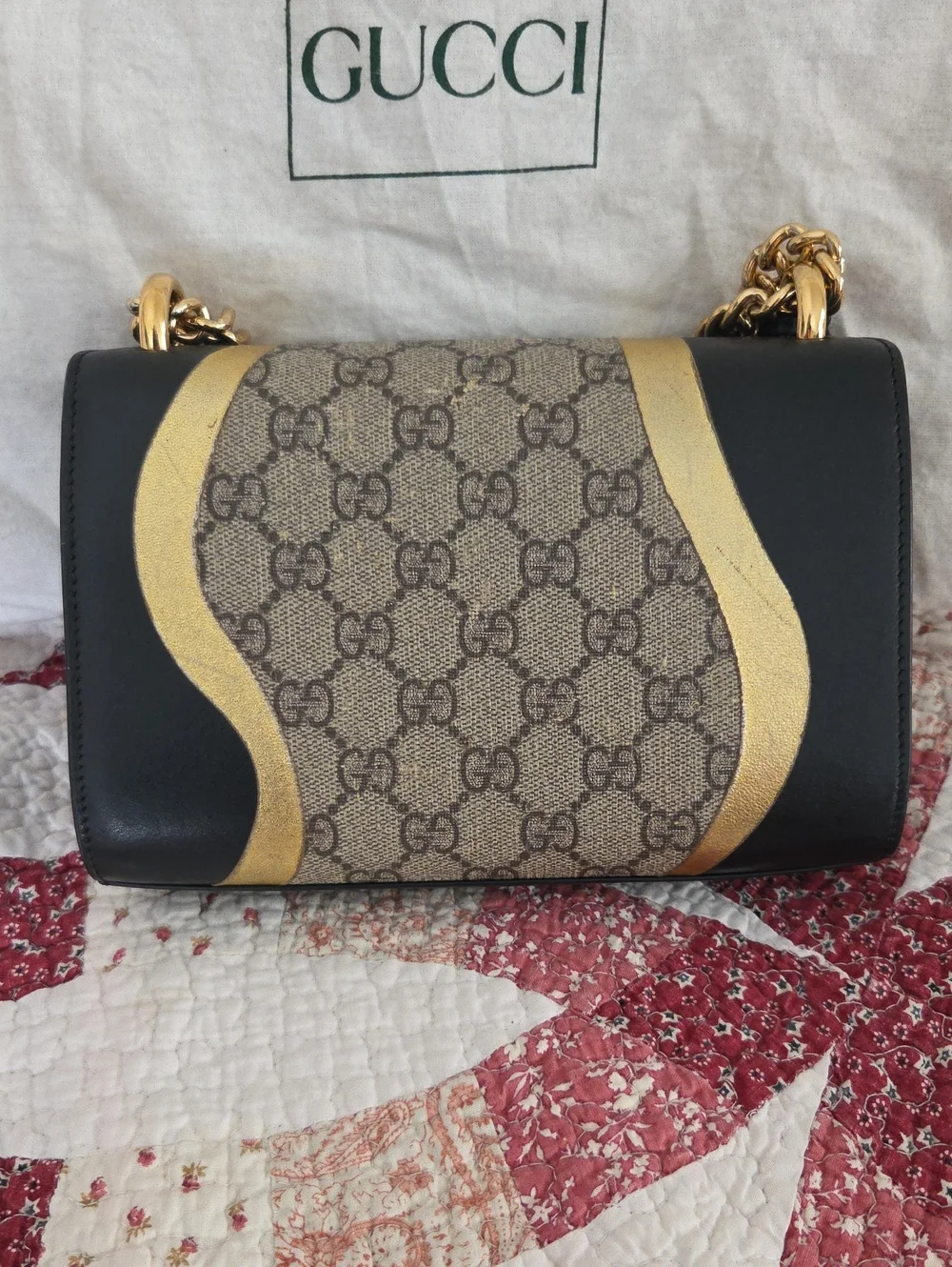 Gucci GG Supreme Shoulder Bag in Brown, Black & Gold